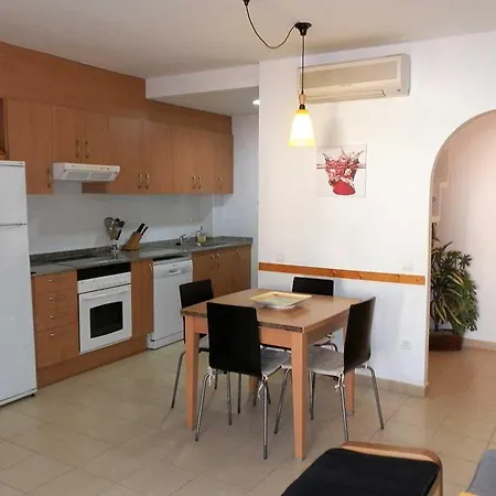 Vacaciones Ideales: Apto Con Piscina, Cerca Del Mar, Wifi, Aire Opcional, Admite Mascotas, Playa Perros - Es-184-11 דירה